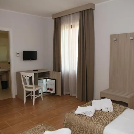 Monte San Giovanni-Nebrodi Rooms San Marco d'Alunzio Buitenkant foto
