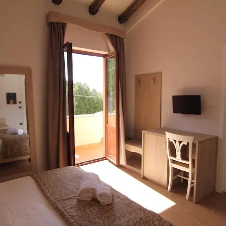 Monte San Giovanni-Nebrodi Rooms San Marco d'Alunzio Buitenkant foto