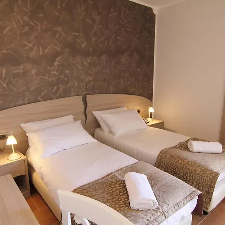Monte San Giovanni-Nebrodi Rooms San Marco d'Alunzio Buitenkant foto