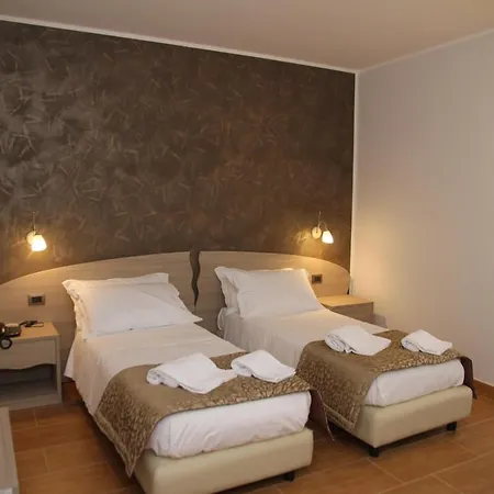 Monte San Giovanni-Nebrodi Rooms San Marco d'Alunzio Buitenkant foto