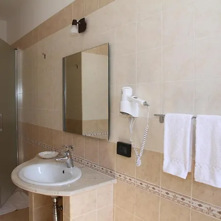 Monte San Giovanni-Nebrodi Rooms San Marco d'Alunzio Buitenkant foto