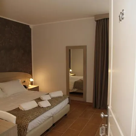 Monte San Giovanni-Nebrodi Rooms San Marco d'Alunzio Buitenkant foto