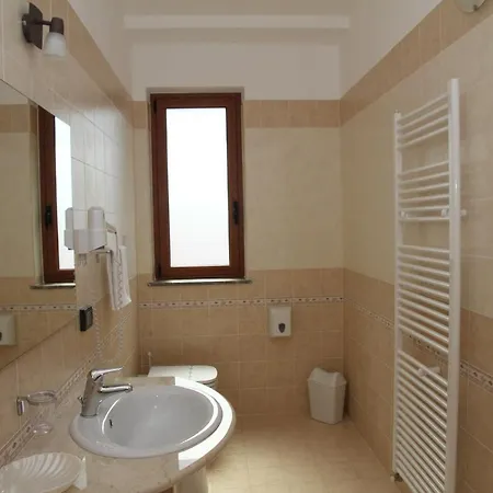 Monte San Giovanni-Nebrodi Rooms San Marco d'Alunzio Buitenkant foto