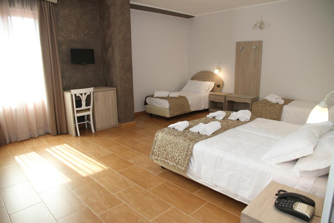 Monte San Giovanni-nebrodi Hotel