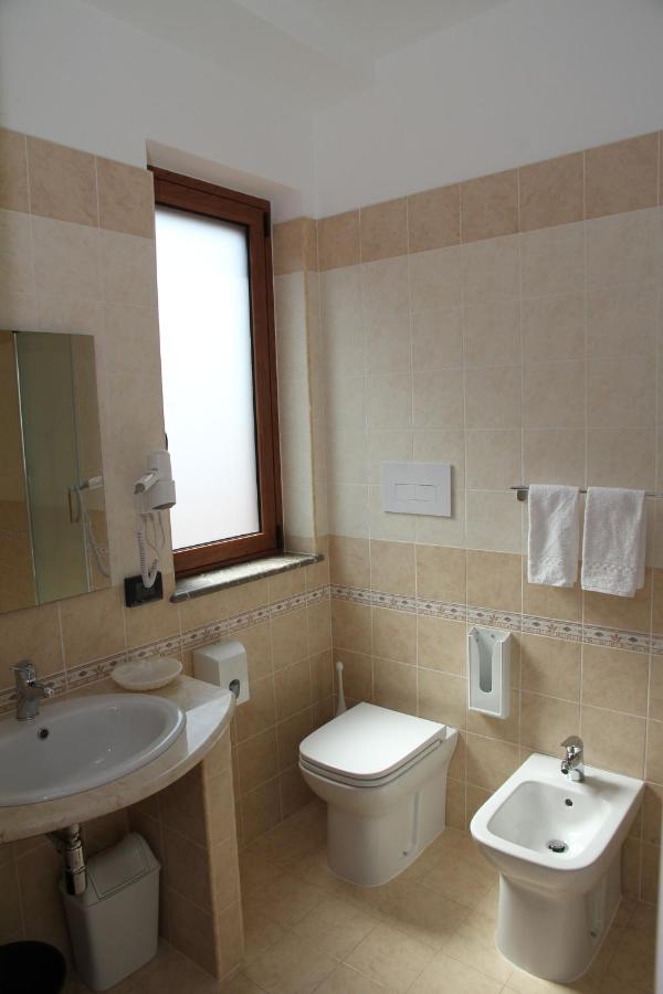 Monte San Giovanni-nebrodi 3*